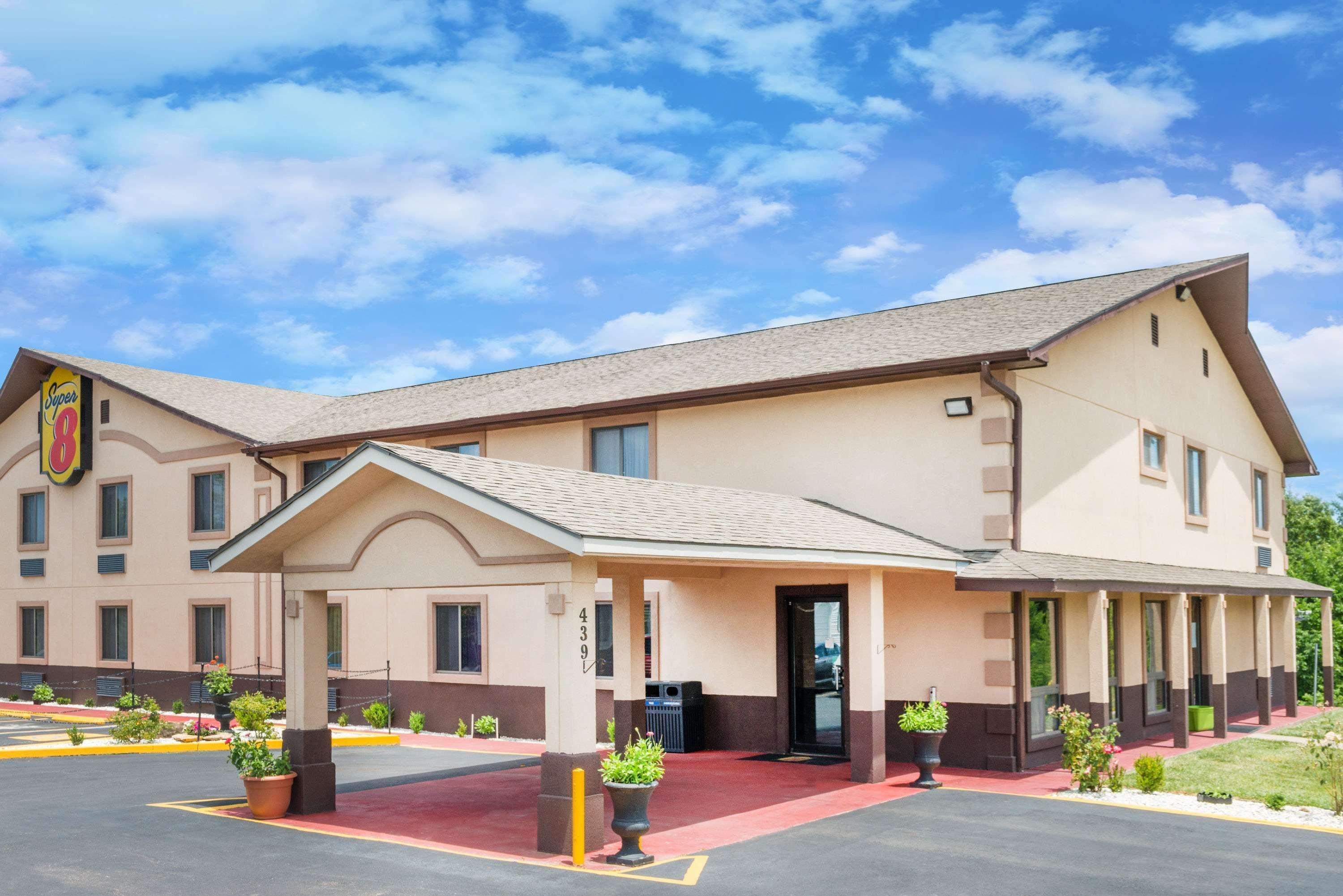 Super 8 By Wyndham Warrensburg Μοτέλ Εξωτερικό φωτογραφία